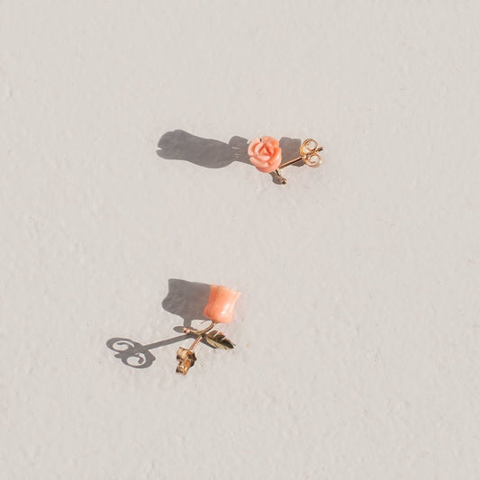 orecchino oro e  corallo giapponese by mirtilla jewels